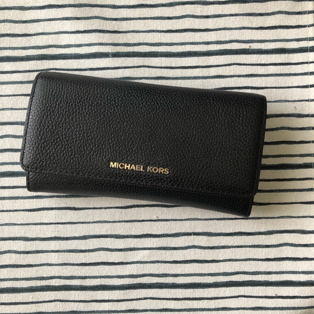 Michael Kors Jet Set Leather Saffiano Wallet